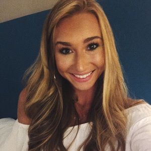 Meet your Posher, Caroline